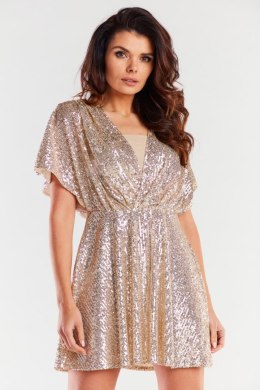 Krótka sukienka z łezką do pasa na plecach, luźnymi rękawami i rozkloszowanym dołem