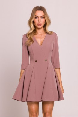 Urocza mini sukienka wykonana z gładkiej tkaniny