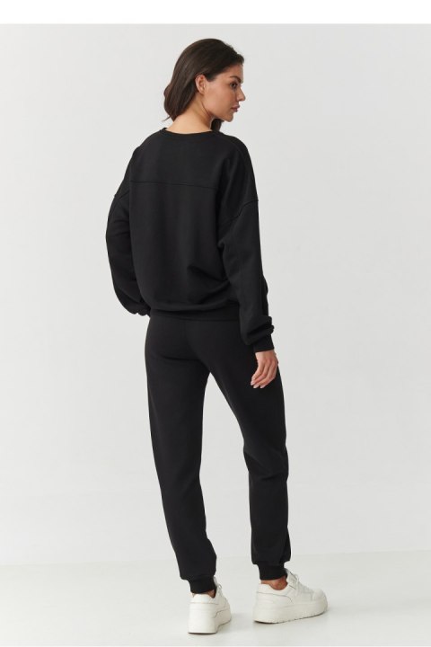 Dresowy, prosty komplet damski czarny