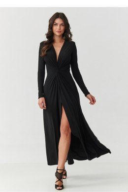 Długa sukienka z głębokim dekoltem w serek