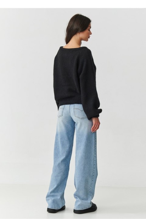 Elegancki, komfortowy sweter czarny