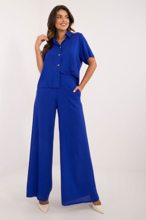 Elegancki prosty komplet damski chabrowy