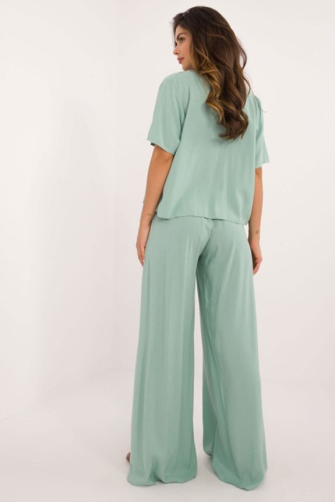 Elegancki prosty komplet damski pistacjowy