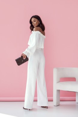 Elegancki i kobiecy komplet damski