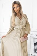 Plisowana sukienka z paskiem i dekoltem