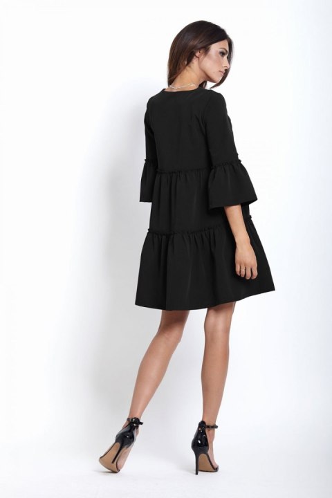 Trapezowa sukienka czarna