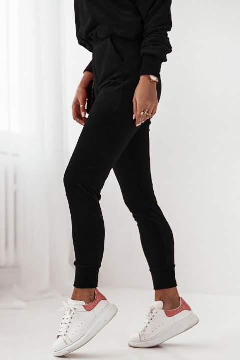 Welurowy mięciutki dres czarny