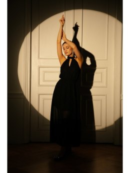 K169 Sukienka szyfonowa maxi wiązana wokół szyi