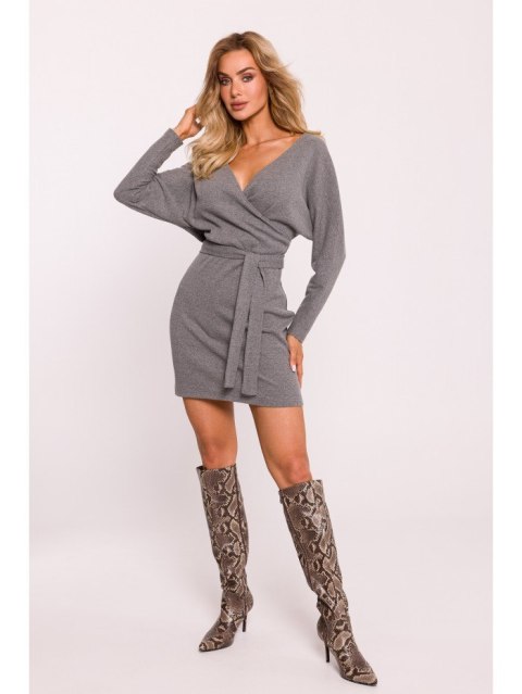 Prążkowana sukienka mini z paskiem