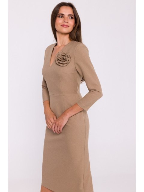 Sukienka midi z kwiatkiem