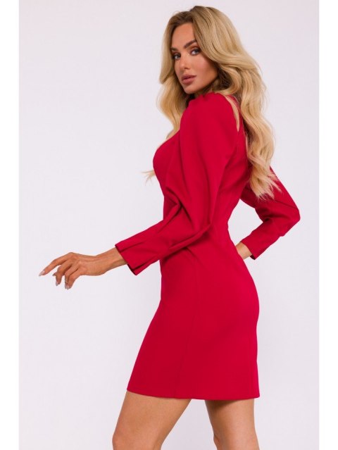 Sukienka mini z głębokim dekoltem