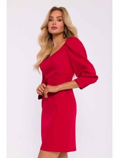 Sukienka mini z głębokim dekoltem