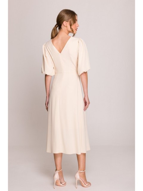 Sukienka z bufiastymi rękawami