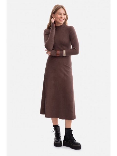 Sukienka z dzianiny prążkowanej