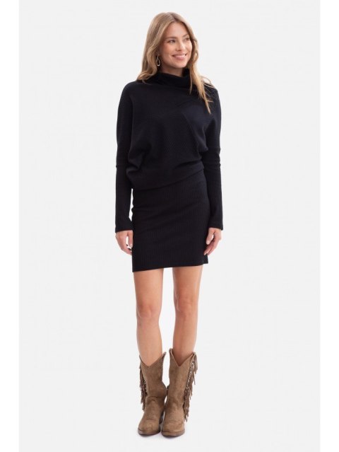 Sukienka bluzowana z dzianiny prążkowanej