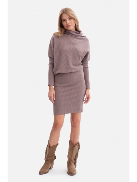 Sukienka bluzowana z dzianiny prążkowanej