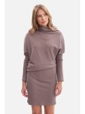 Sukienka bluzowana z dzianiny prążkowanej